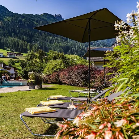 Happy Stubai 노이스티프트임스튀바이탈