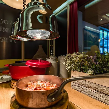 Hotel Happy Stubai 4*