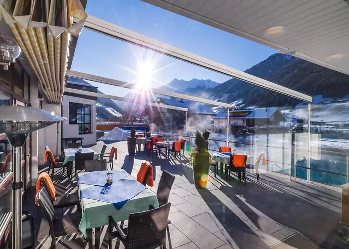 Отель Happy Stubai 4*