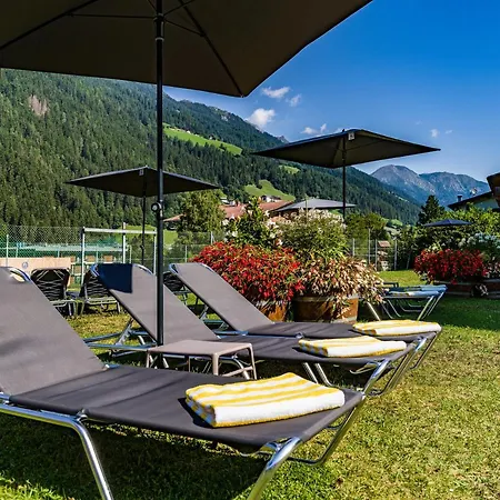 Hotel Happy Stubai 4*
