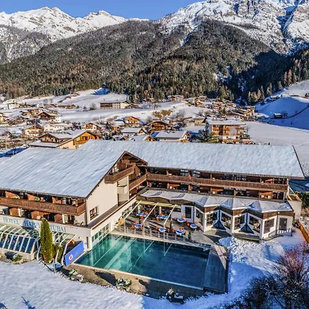 Hotel Happy Stubai 4*