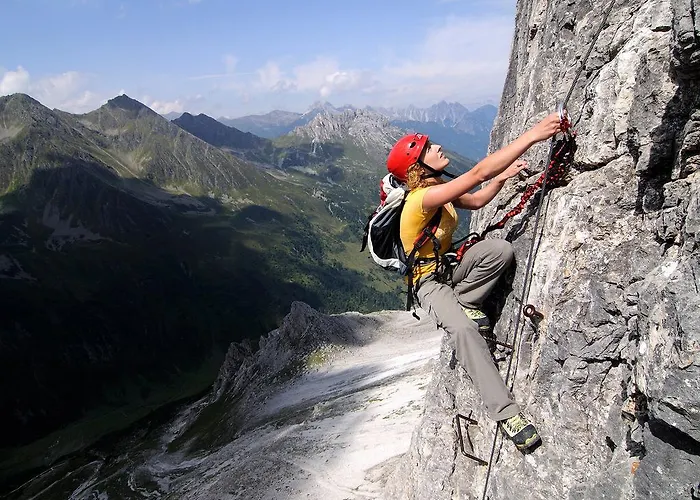 Happy Stubai Hotel 4*