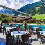 Happy Stubai Hotell 4*